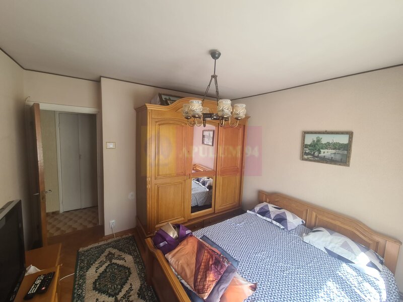 Apartament cu 3 camere de vanzare in Sinaia